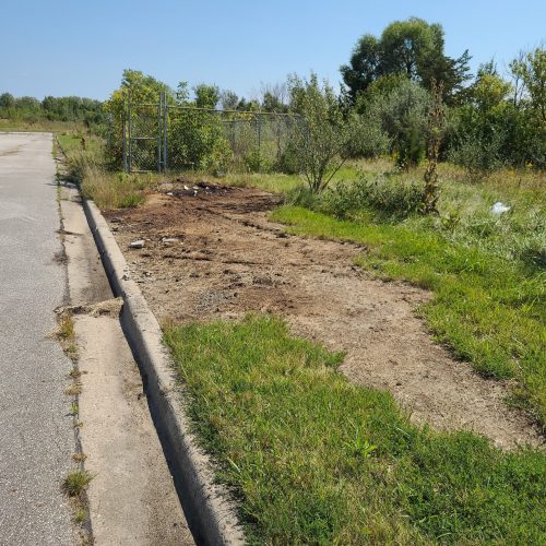 tilt_angle_deg= -12.1 / 
roll_angle_deg=-0.4